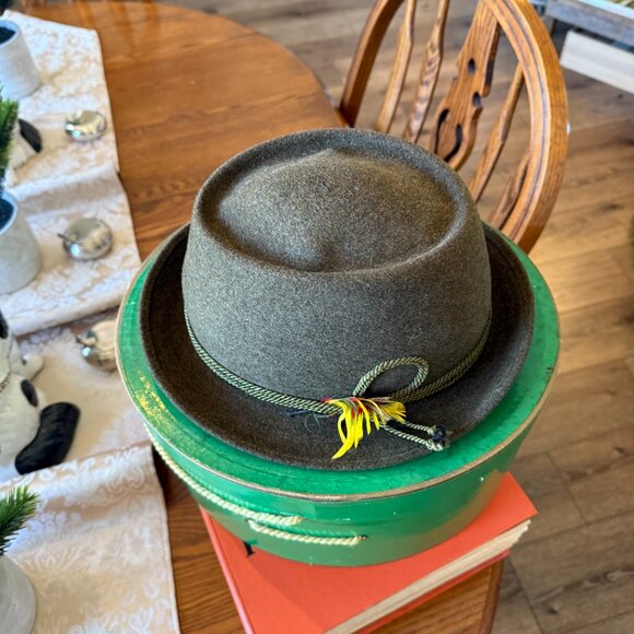 Vintage 1950's Plastino Equestrian riding hat with hat box - Picture 4 of 14